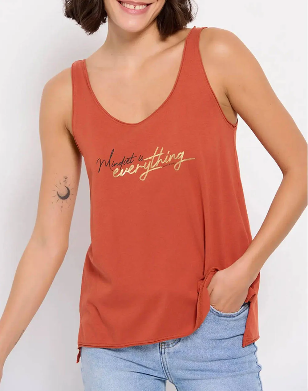 Chest printed tank top