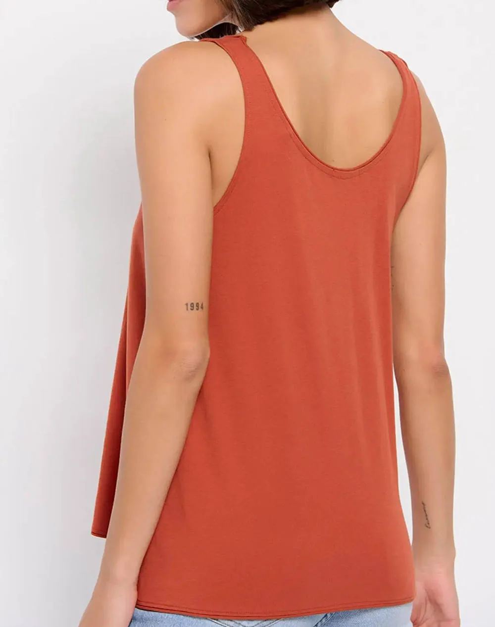 Chest printed tank top