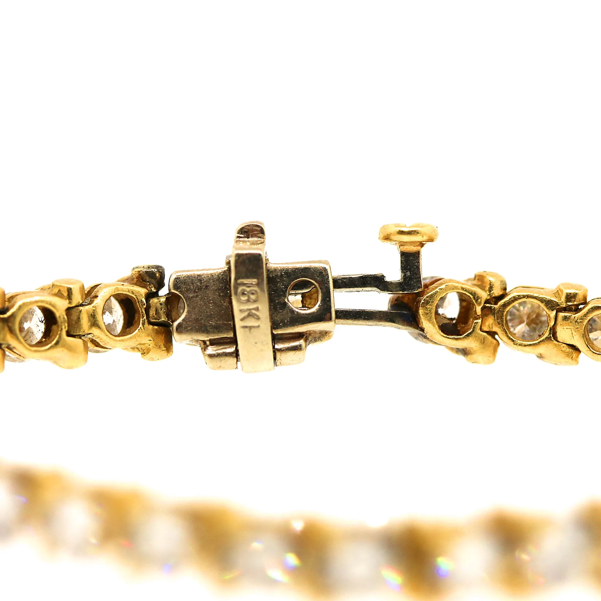 Classic Round Diamond Tennis Bracelet in 18k Gold