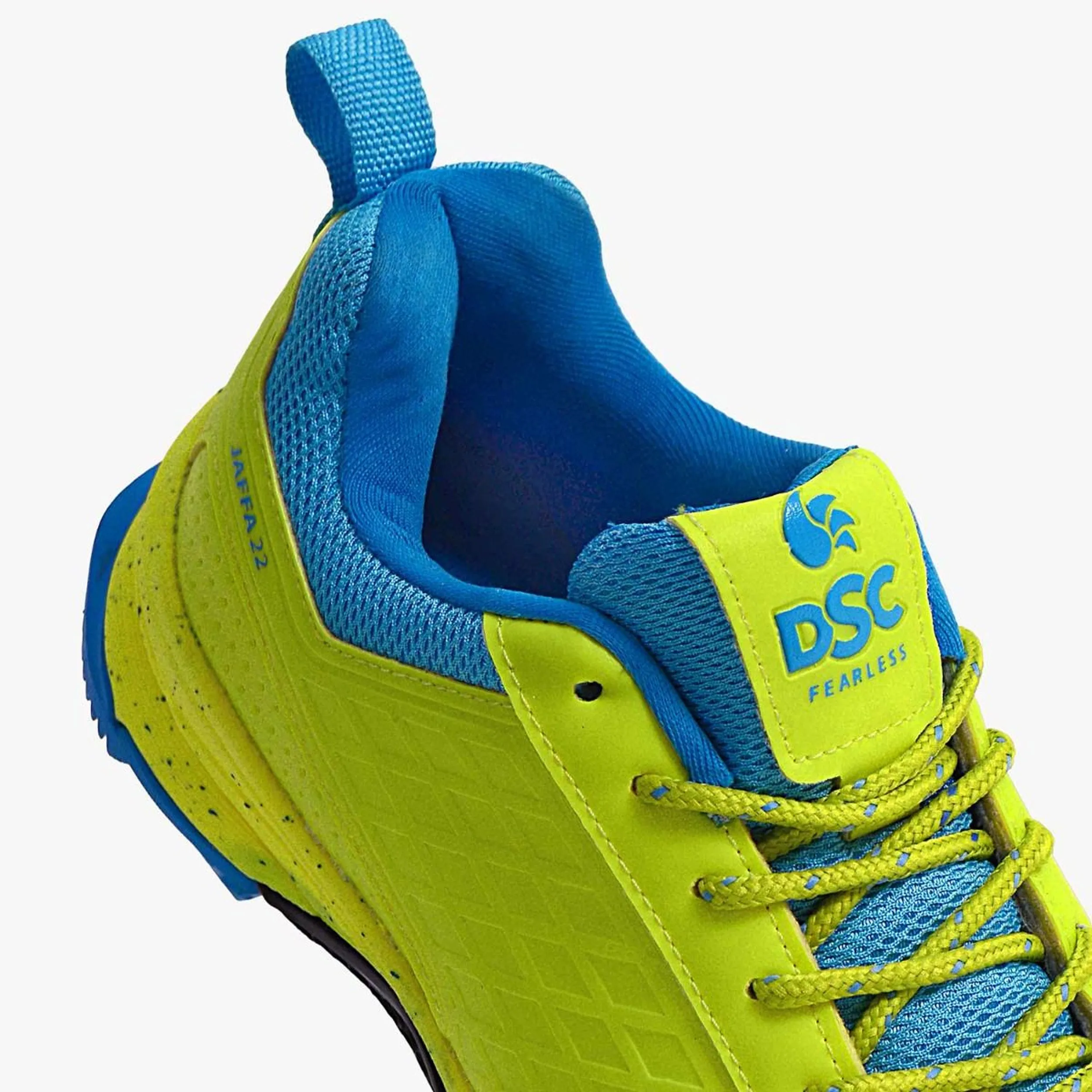 DSC Jaffa 22 Cricket Spike Shoes - Yellow