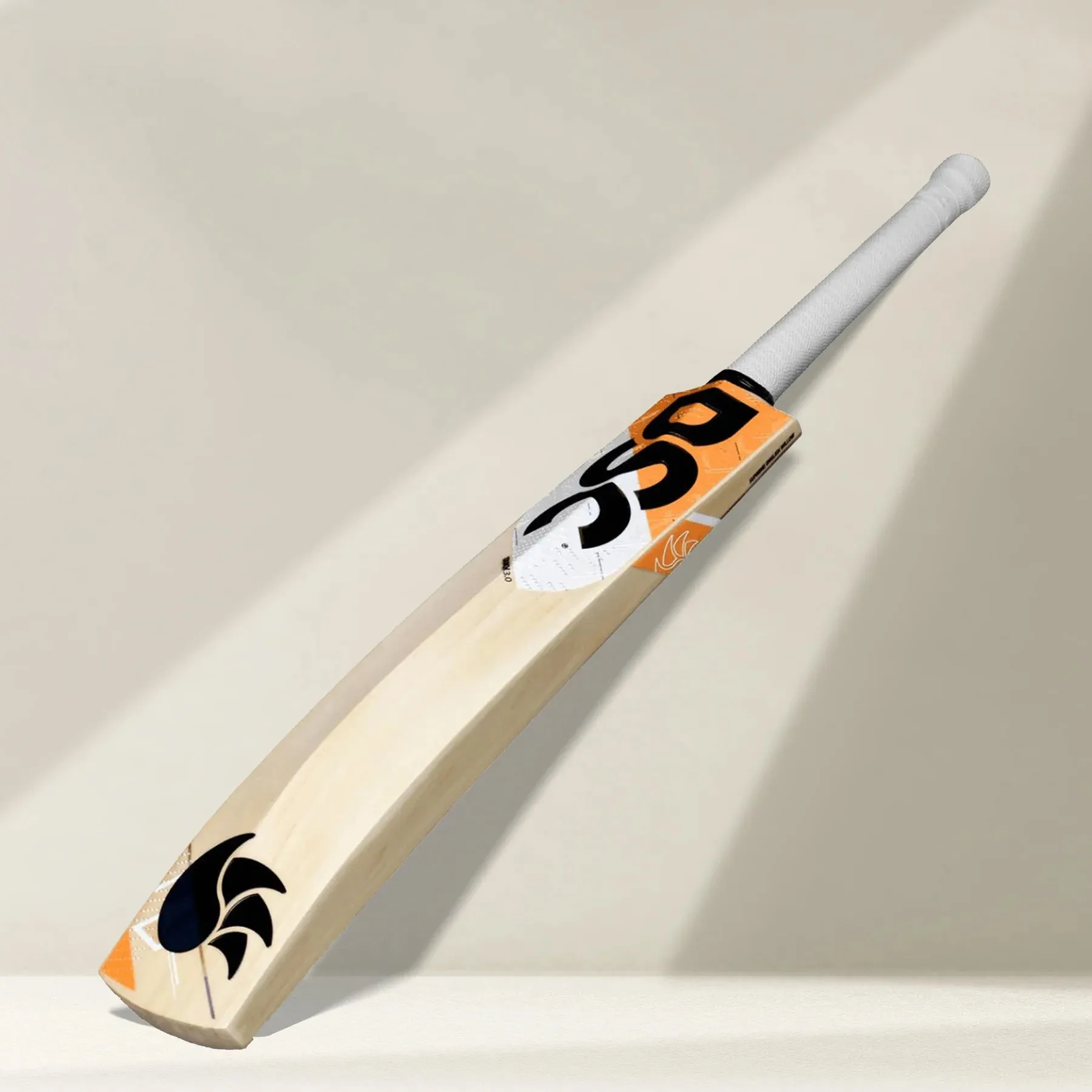 DSC Krunch 3.0 English Willow Cricket Bat -SH