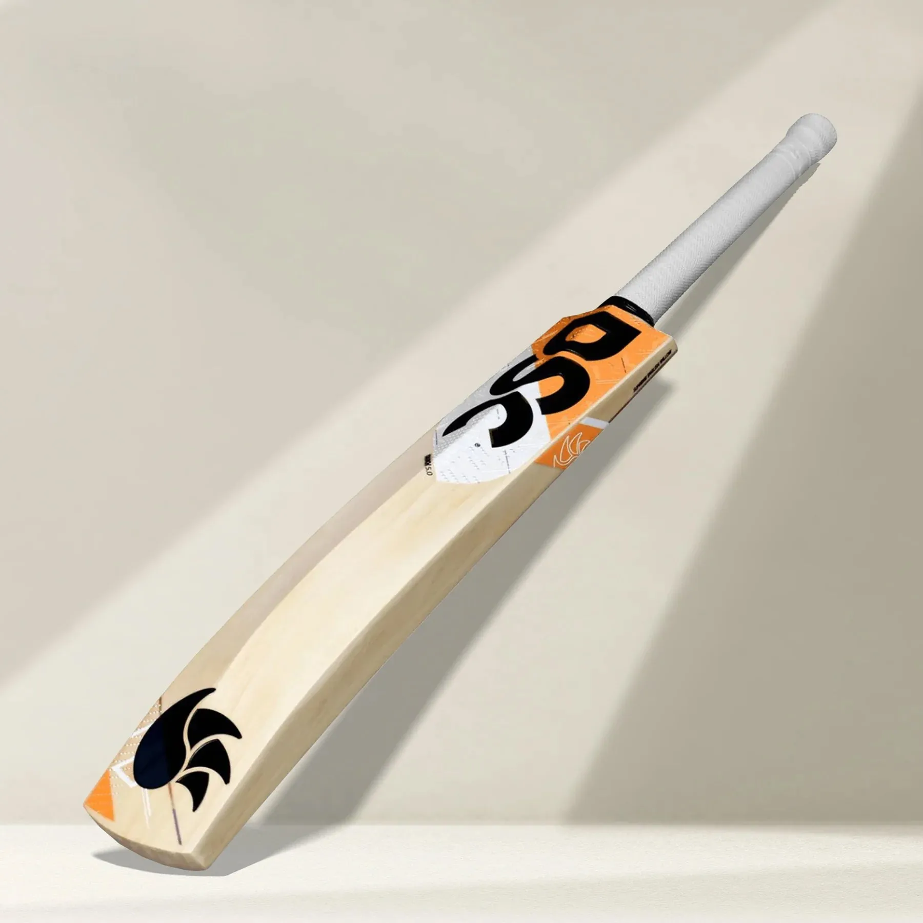 DSC Krunch 5.0 English Willow Cricket Bat -SH