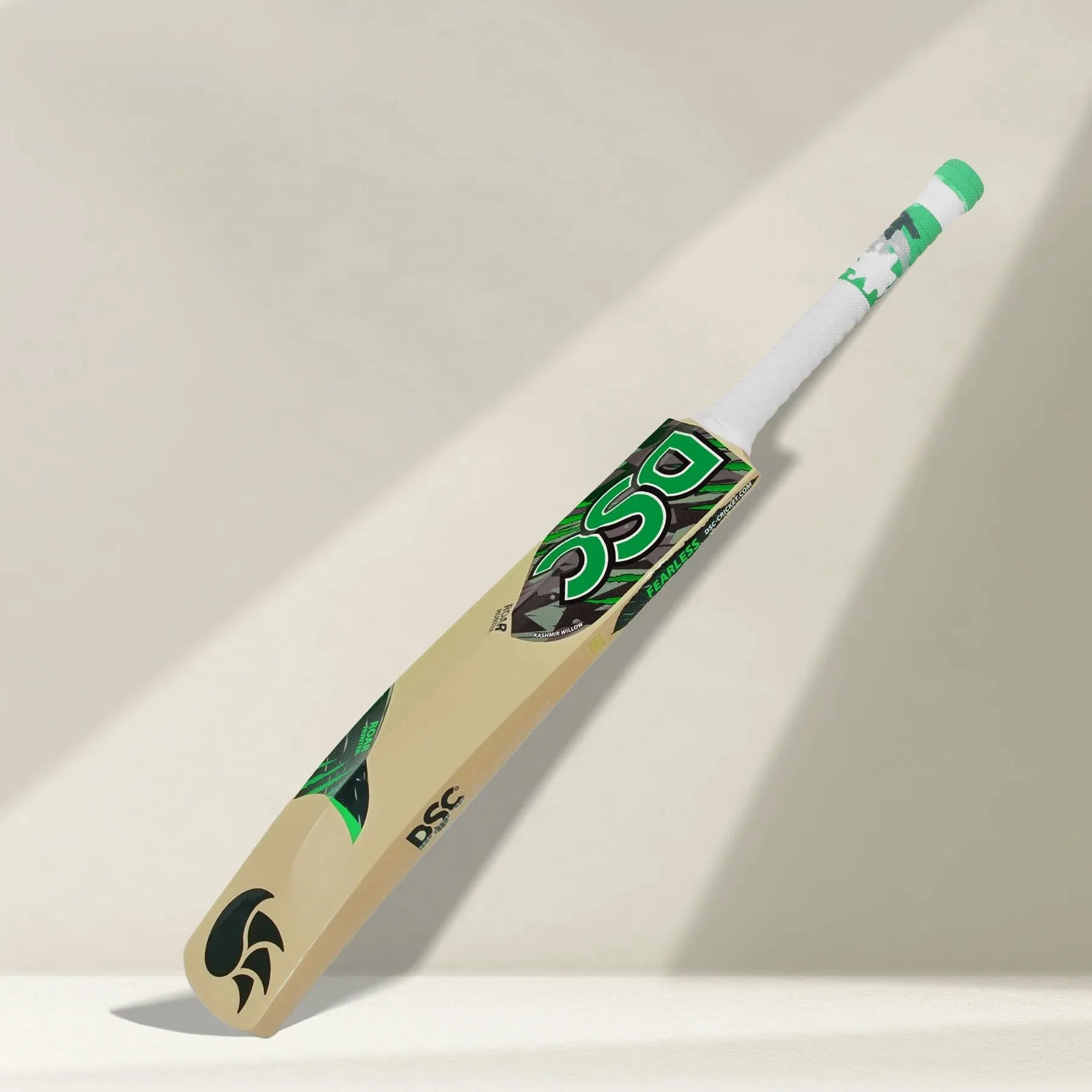 DSC Roar Hunter Kashmir Willow Cricket Bat -SH