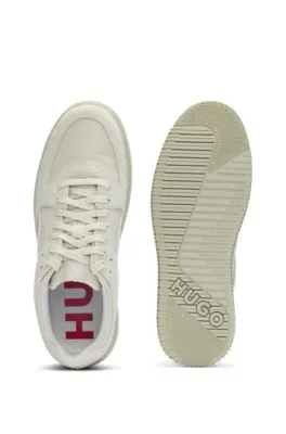 Mixed-material trainers with suede and honeycomb ripstop