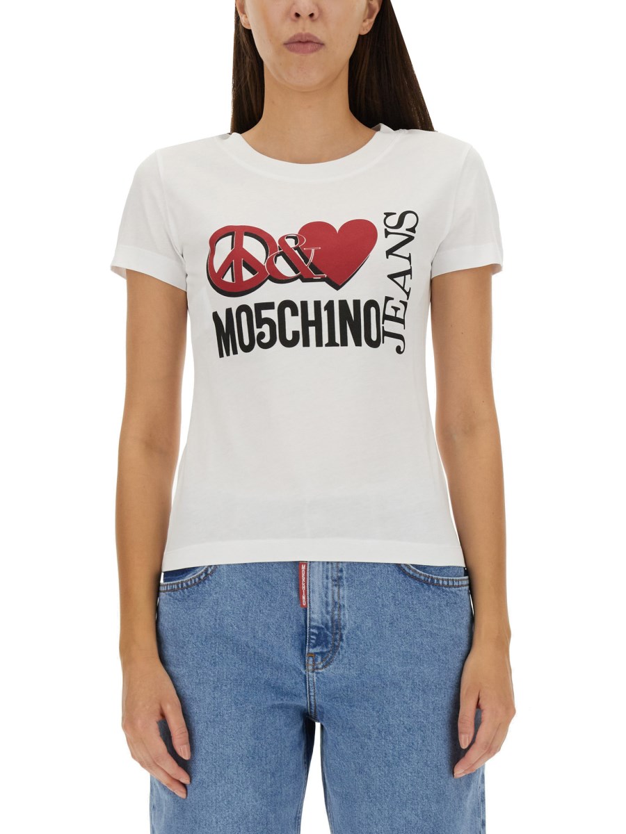 MOSCHINO JEANS      T-SHIRT IN JERSEY DI COTONE CON STAMPA PEACE & LOVE