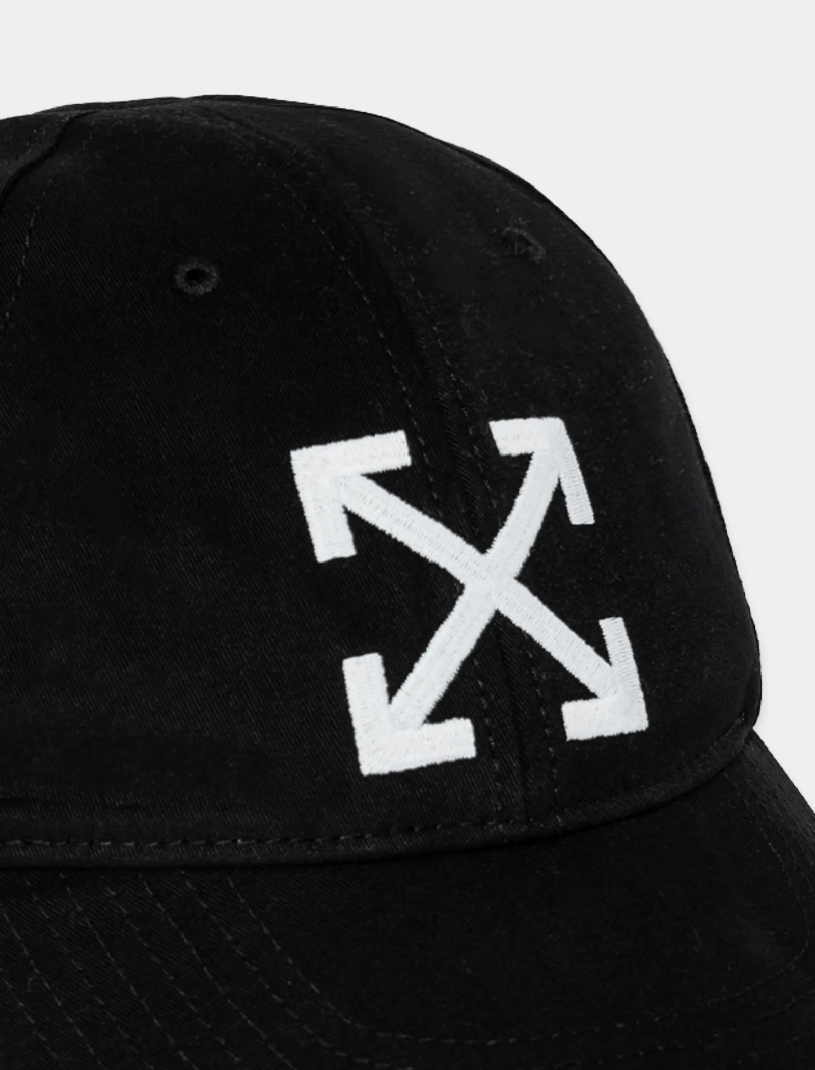 OFF-WHITE ARROW BASEBALL CAP   BLACK