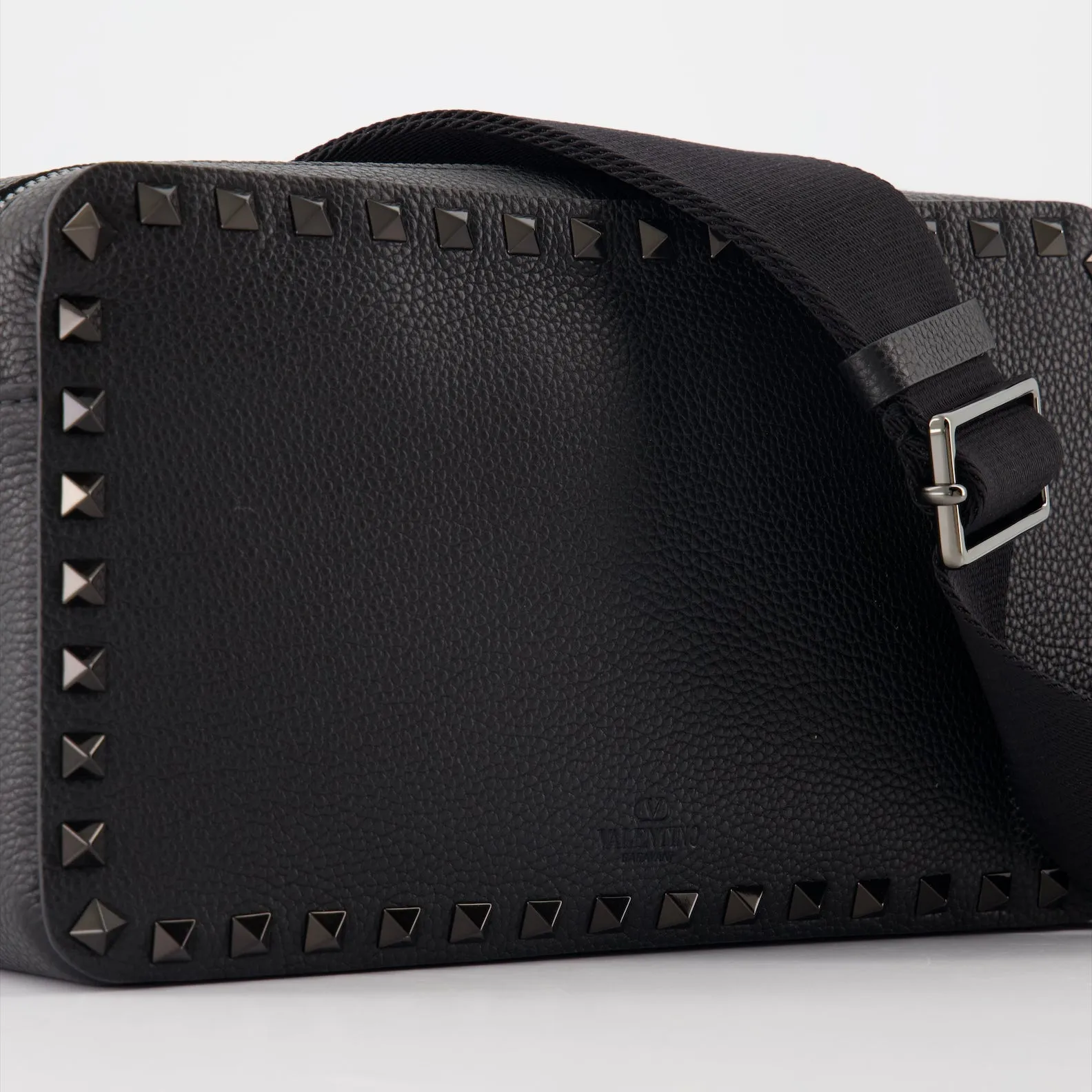 Rockstud Grained Leather Crossbody Bag