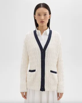 V-Neck Cardigan in Cable Knit Linen - Bone / Navy